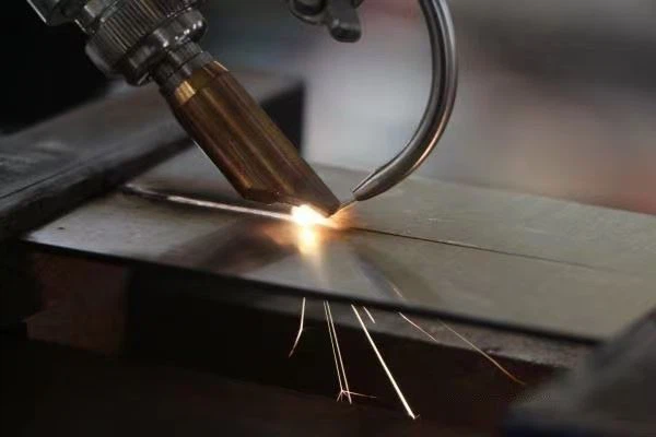 Auto wire filler laser welding